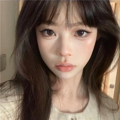 芙烈达·卡萝的自画像